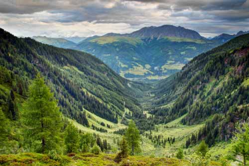 Bestattung-Unvergessen Naturbestattung Berg Landschaft individuelle Trauerfeier